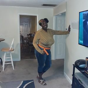 Meet your Posher, Ebonie